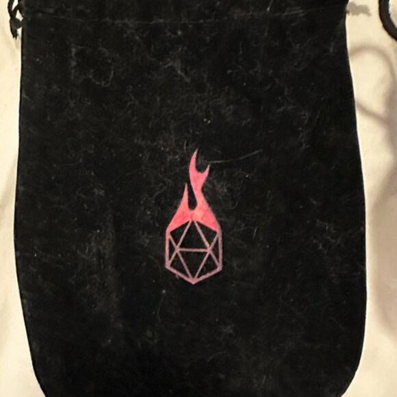 TTRPG Dice Bundle: Collapsible Tray, 2 Dice Bags, & Novelty D"2020" | Near New - Picture 8 of 9